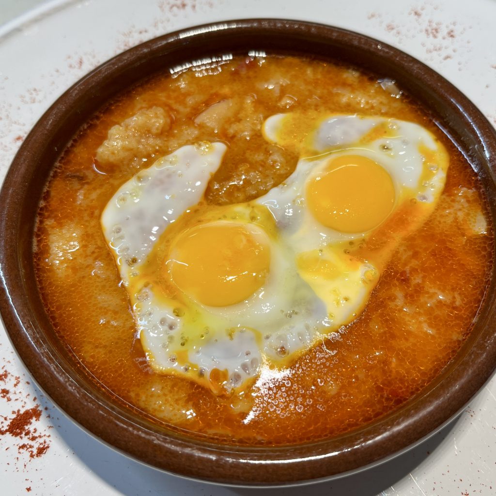 ¿Sabes dónde comer una buena sopa Castellana o de ajo en Andorra? | Sin ninguna duda nuestro chef Andrés Riestra, experto en guisos, le va a ofrecer la mejor sopa castellana 500 kilómetros a la redonda.