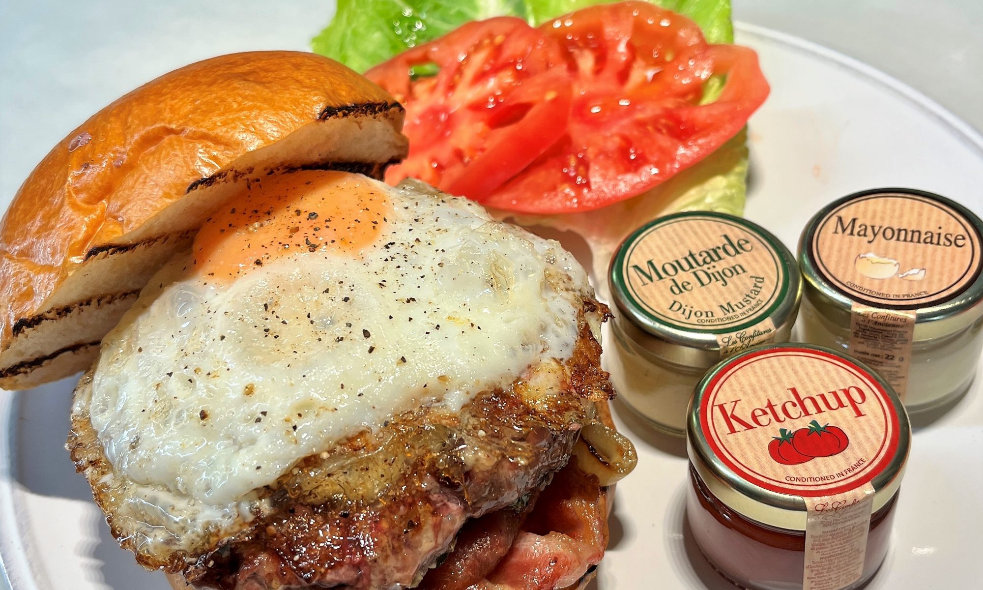 La mejor hamburguesa de Andorra. Nuestro producto estrella y exclusivo en Andorra, sin lugar a dudas, es nuestra Hamburguesa de Wagyu KRAM BURGER.