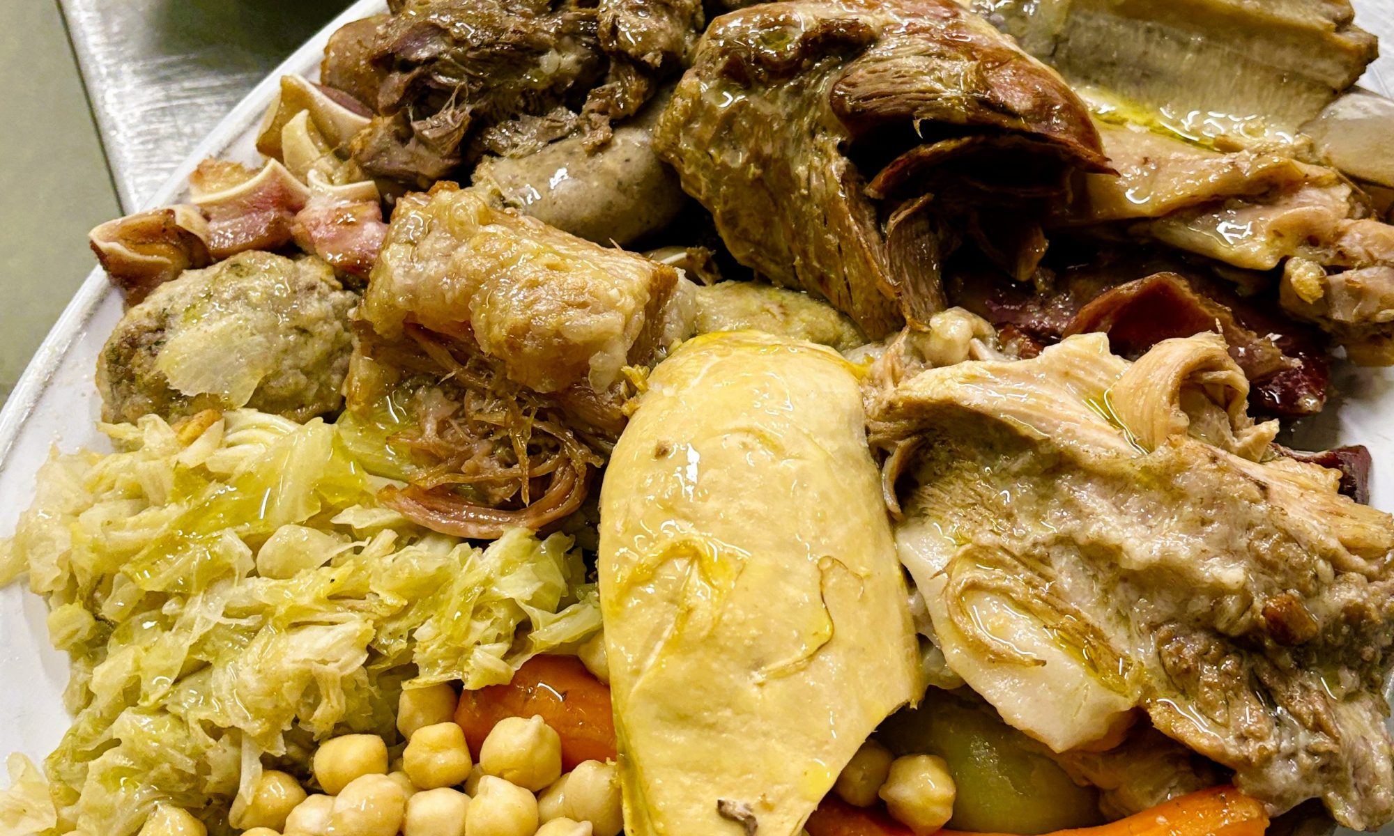 Aquest dijous, 5 de desembre, torna el Kocido KRAM al Restaurant KRAM! Un plat tradicional com el cocido, perfecte per combatre el fred del desembre i recuperar forces.