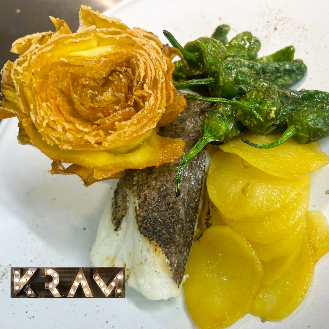 Descobriu els plats de bacallà al Restaurant KRAM! 🐟 A KRAM, ens enorgullim d'oferir plats de bacallà prèmium.  A KRAM tenim habitualment el millor peix i marisc que arriba al Principat d'Andorra. 