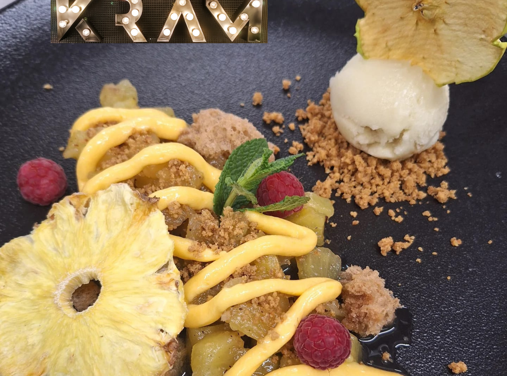 Descobreix el "Tropical KRAM" a Restaurant KRAM! 🍍 No et perdis el nostre plat especial de postres, el "Tropical KRAM"!