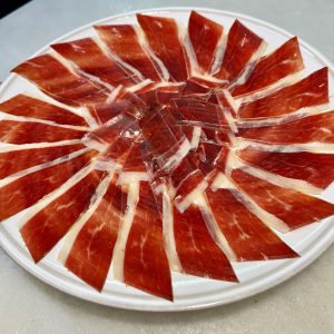 🌸💖 🌷 Celebra el Dia de la Mare a KRAM! 🌷 Aquest diumenge dia 4 de maig del 2025 obrim al migdia perquè puguis celebrar el dia de la Mare amb la teva mare, en un entorn acollidor i amb una gastronomia exquisida. 🍽️✨ Reserva la teva taula i gaudeix d’una experiència única! KRAM RESTAURANT és el lloc ideal per fer d’aquest dia un record inoblidable. 💕 📍 Restaurant KRAM – Andorra la Vella 📞 Reserva ara! #DiaDeLaMare #CelebracióEspecial #KRAMAndorra #GastronomiaAmbEncant #MomentsÚnics #CuinaDeQualitat #MenjarQueCaptiva #AndorraTaste #GaudeixAmbElsQueEstimes #MenjarAmbCor #SaborsQueSorprenen #OnMenjarBé #ElMillorPerElla #RestaurantExclusiu #MomentsInoblidables #Restaurantandorra #AndorraRestaurante #losmejoresrestaurantesdeandorra 📱😊